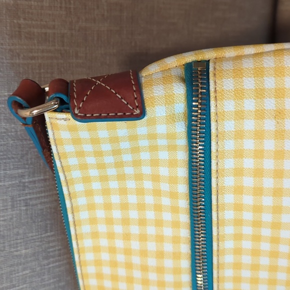 Dooney & Bourke Checkered Yellow & White Crossbody Bag - Picture 4 of 8